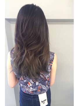 ブラン 天王寺(Blanc) 【Blanc】グラデーションカラー グレイ_ ロブ