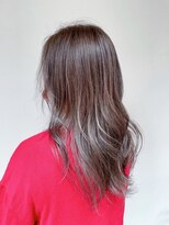 エヌ トーキョー(enu TOKYO) ツヤが溢れるストレートブラウンカラー