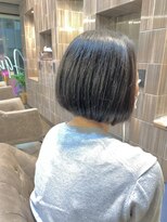 アクアヴィタエ(Aqua vitae) 切りっぱなしボブスタイル