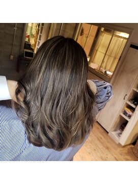 アットティー 金沢文庫(at tee...) 【バレイヤージュ】×【韓国レイヤー】