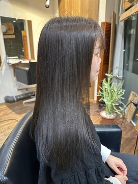 ヘアーアンドリラクシング キャビン(Hair&Relaxing CABIN) 暗めグレー