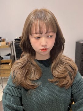 レイラバイアフロート 吉祥寺(Lila by afloat) オリーブグレージュ／ブリーチなしダブルカラー／レイヤーカット
