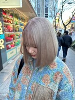 ベレーザ 渋谷(BELEZA)&nbsp;6423グレーベージュハイトーングラデーションインナーカラーボブ