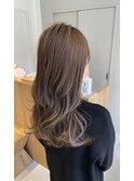 くすみベージュ