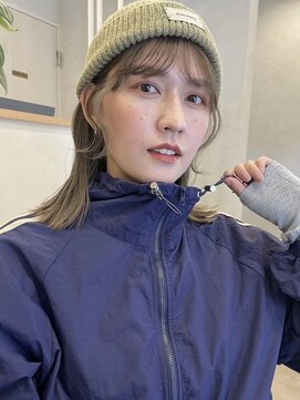 リトルガーデン(Little Garden) ニット帽との相性抜群切りっぱなしボブ/顔周りカット