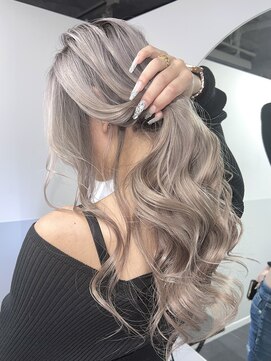 エゴ 池袋(EGO) 結んでも可愛いバレイヤージュ