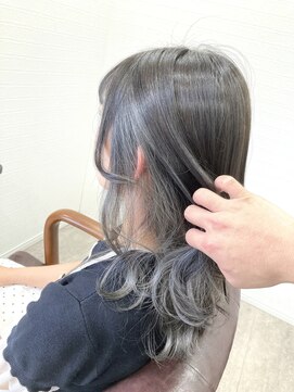 ミミックヘアー(MiMic hair) インナーカラー　グレーシルバー