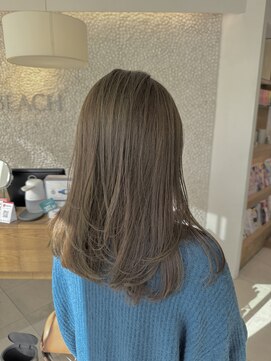 ビーチ(BEACH) 透明感くすみベージュブリーチなしカラーレイヤーカット