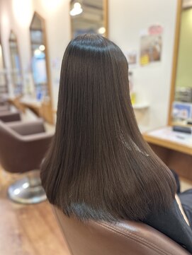 フリージア(freesia) 髪質改善/艶髪ロング/ヘッドスパ