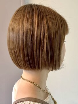 ルイ(ROUIS produced by LUCK 津田沼) ROUIS 津田沼 ミルクティーブラウン×ハイライト