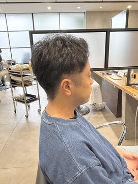 ブランシェ 名鉄小幡駅前店 ツーブロック刈り上げスタイル