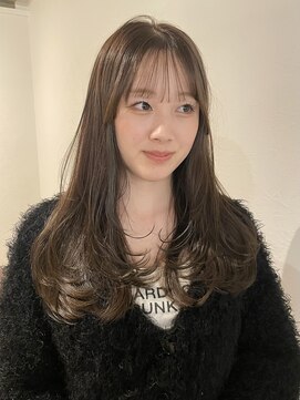 リト(riTo) 20代30代グレージュカラー韓国レイヤーロング