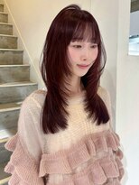 ヨーク(YOKE) レイヤーカットフェイスレイヤーワインレッド暖色カラー