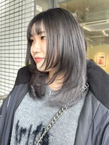 ロジェ(loje)&nbsp;20代30代40代 ダークアッシュグレー/ミディアムレイヤーカット