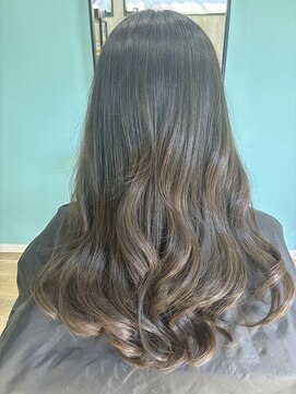 ハル(HAL) 艶髪カラー