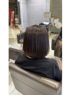 ヘアールーム プリズム(Hair room Prism) 大人女性×艶ボブ