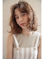 ケイト(kate)&nbsp;【kate 大宮】パーマ風ミディ×シアベージュ