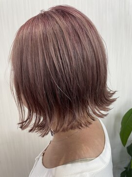 ウェグ 難波(WEG) ピンクカラー/切りっぱなし/ミニボブ/髪質改善/ケアブリーチ