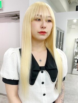 ウィコ 新宿(WICO) ブロンドロングシールエクステ新宿駅斜めバンググレージュカラー