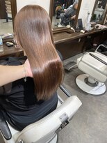 ムーブ(Moob)&nbsp;透明感・艶感抜群ベージュブラウンカラー【別府】