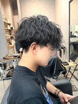 ルーツ(Roots)&nbsp;猫っ毛でもしっかりとした立ち上がり！波巻きスパイラル