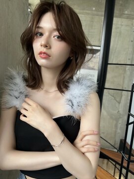 サイン 渋谷(SIGN) インナーカラーレイヤーカットイヤリングカラーミディアムヘア