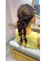 ネイバー(Neighbor)&nbsp;アップスタイルヘアセット