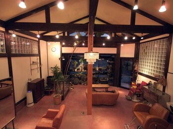 ウォーク(WALK)の写真/オーナーが一人で営むサロンだからこそ出来る、丁寧な施術。お客様との時間を大切に、心を込めた施術を。