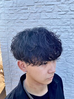 アクイール イストワール(Accueillir Histoire)の写真/男性から支持多数◎メンズ向けのオシャレな理美容室で、理想のスタイルを実現！毎日のスタイリングも楽々☆