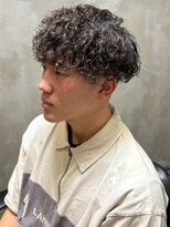 ディスイズバーバーサード(THIS IS BARBER 3rd)&nbsp;波巻きパーマ　ツーブロックマッシュ　ハードパーマ