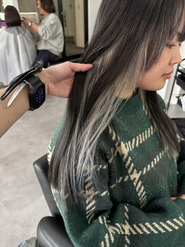 ナンバー 竪町(number+) 20代30代大人可愛い艶感ホワイトベージュイヤリングカラー