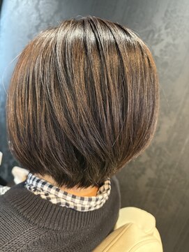 ナゴミ(NAGOMI) ショートボブ