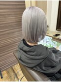 ホワイト
