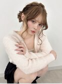 ヘアレンジ ミルクティーベージュ 前髪カット お団子ヘア