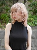 透明感ミルクティーベージュミディアムレイヤーブリーチカラー