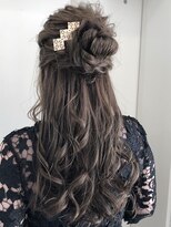 ヘアーデザイン シュシュ(hair design Chou Chou by Yone)&nbsp;ハーフアップ/サージュ風アレンジ/結婚式/お呼ばれヘア