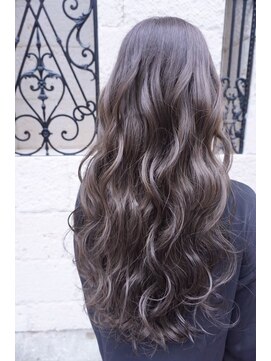 ティンク 天神(Tink) ペールアッシュ/ロング/ブリーチなし