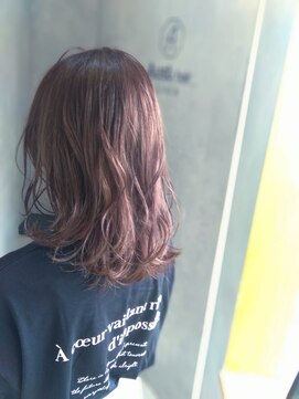 オーストヘアー リュウール(Aust hair Lueur) 深み出るラベンダーブラウン×セミディ
