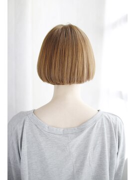 トレス プラス エヌ(TRESS+n) 20代30代40代 高めでキュッと品格ボブ 【堅田】