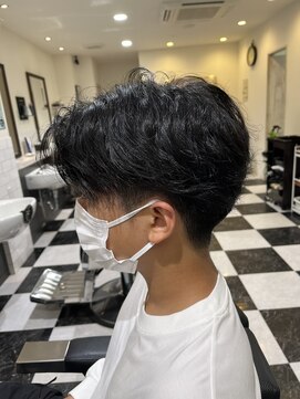 ルシードスタイル クリザンテーム センターパートパーマ