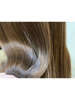 TORICOで人気【トリコエステ】さらさら軽いのにまとまる新感覚☆ふんわり～しっとりまでお好きな質感に！