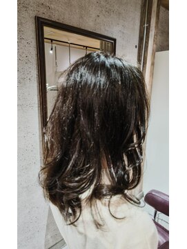 ヘアーロウェ(Hair RoWe) オリーブグレージュ