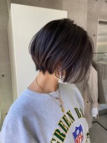 イキ 表参道(iki omotesando)&nbsp;モード/無造作ウェーブ/大人ガーリー[表参道駅]