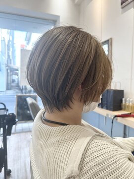 ラブアンドヘアーフロー(Love&Hair Flow) ハイトーンショートボブ