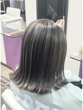 シエル(CIEL) プリン状態から作るバレイヤージュ