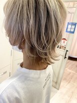 ネウィ 川崎(newi)&nbsp;丸型卵形レイヤーカットエアリーロング美髪ピンクブラウン川崎