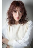 ピンクベージュくせ毛風抜け感エアリーミディアムv上尾30代40代