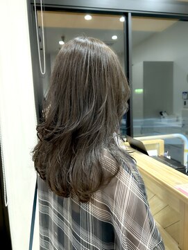 トップヘアー 池の内店(TOP HAIR) ミディアムレイヤー/グレージュカラー