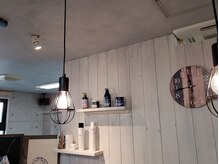 アンドヘアー(and hair)