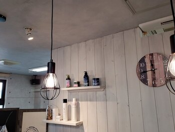 アンドヘアー(and hair)の写真/オイルカラー≪イノア≫は、主成分がオイルなので髪を痛めることなく、今までにないツヤ髪が叶う!